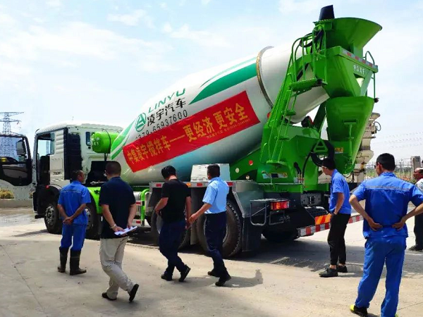 中集凌宇攪拌車全國巡展繼續(xù)：出征安徽，這一組合果然豪橫！