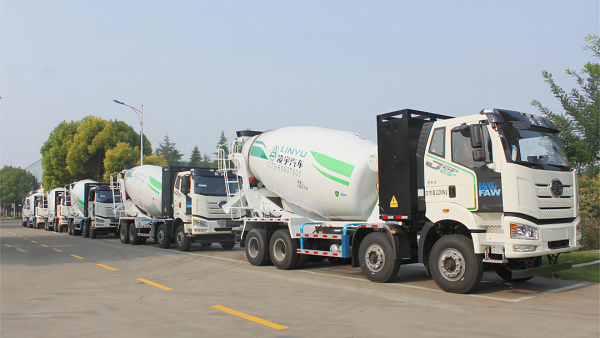 【重卡新聞】12月重卡銷(xiāo)5萬(wàn)輛，2023年全年重卡銷(xiāo)量成績(jī)新鮮出爐！