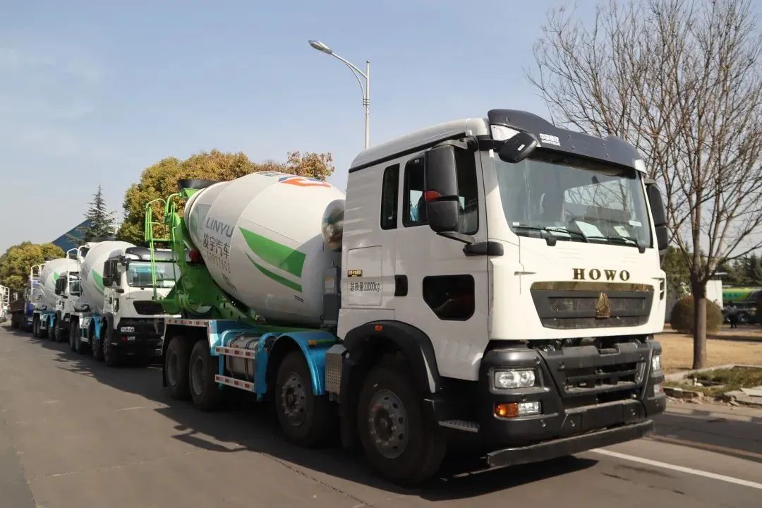 【重卡新聞】十月國(guó)內(nèi)重卡銷量公布！全年總銷量或?qū)⒍ǜ?8萬輛！