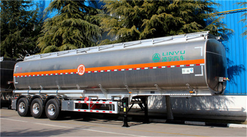 凌宇液罐車頻頻被老客戶點贊，性能獲大眾認可